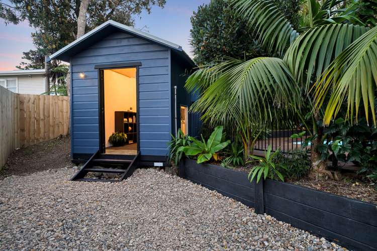 22 Bayside Avenue Te Atatu Peninsula_17