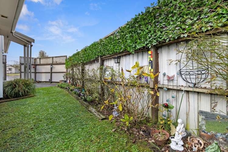 11a Emma Place Pukete_18