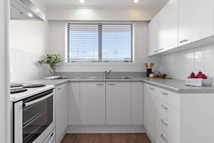 1/37 Peek Street Ellerslie_13