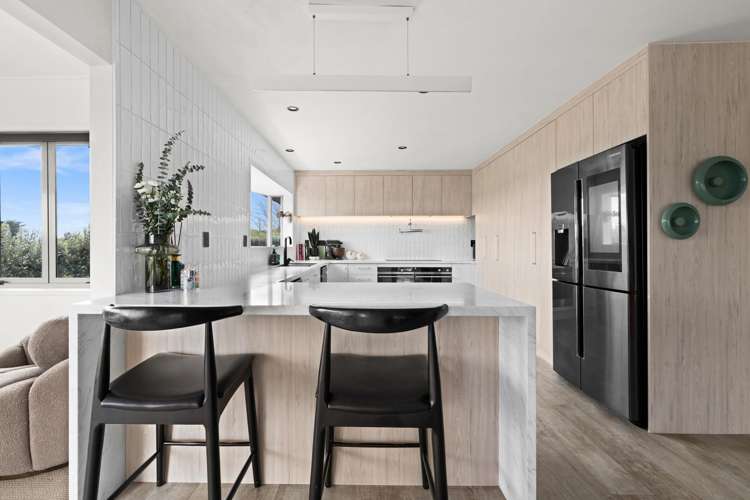 376 Tuki Tuki Road_2