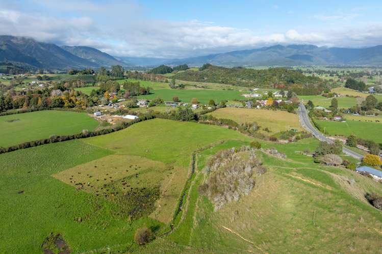 1982 Takaka Valley Highway Takaka_12