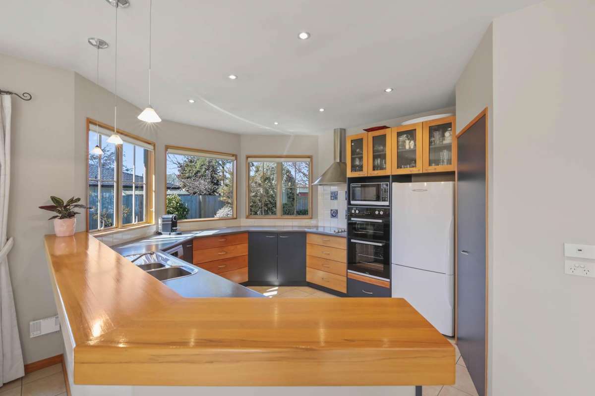 12 Springswood Grove_1