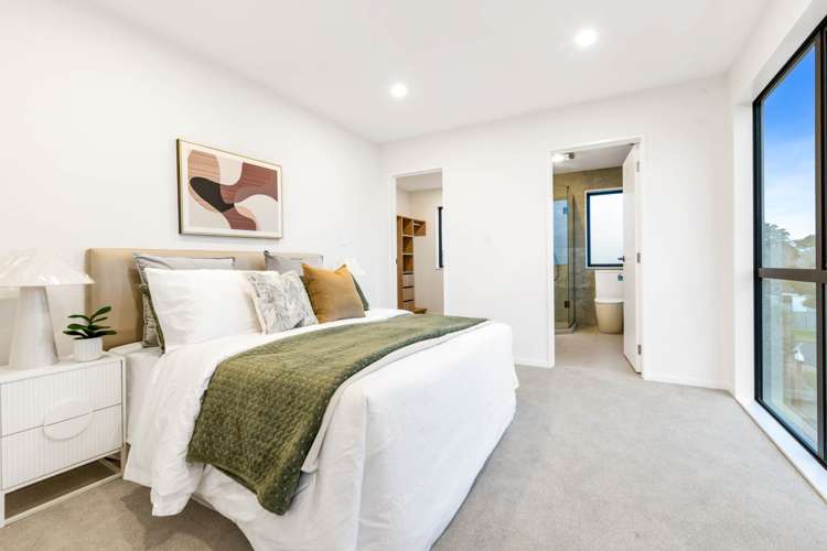 3A & 3B Towra Place Botany Downs_19