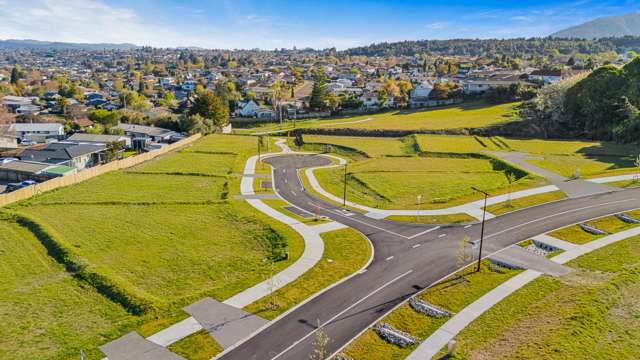 Lot 32 and 33 Saddleback Drive Richmond Heights_2