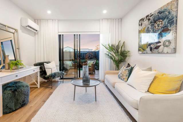 Freehold & Ready to Move Into!