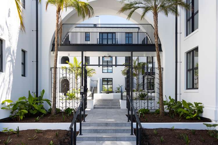 202/2 Tagalad Road Mission Bay_14