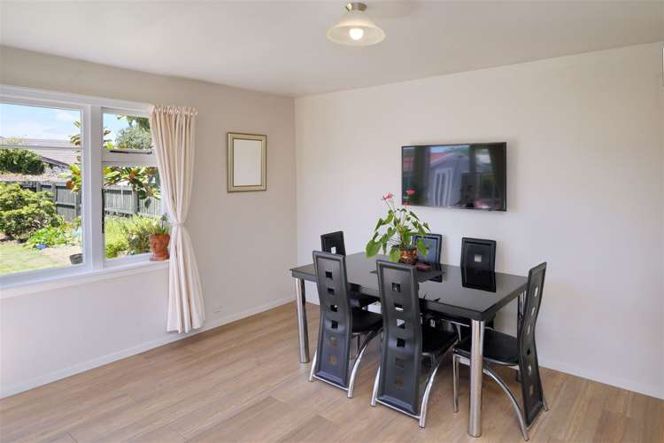 34 Charlcott Street Burnside_11