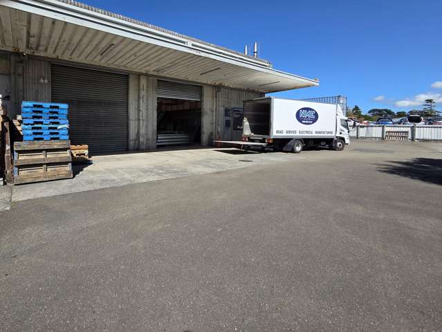 Drive-Through Warehouse with Yard