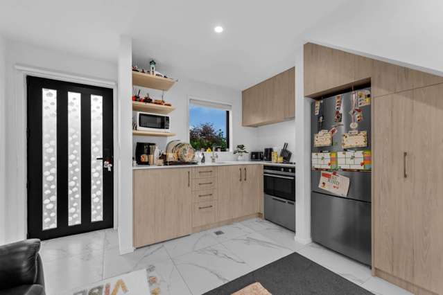 Bigger&Solid - 2-Bed 2-Bath 87m² Floor + 96m² Land