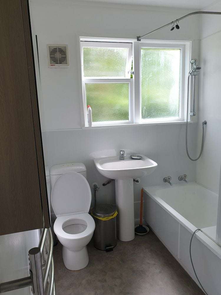 Lower Flat/10A Norna Crescent Kelburn_4