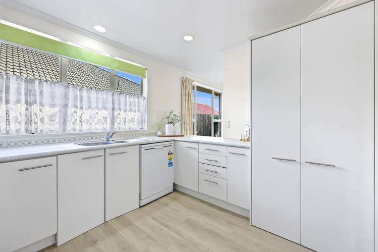14 Fernbrook Close Burswood_17