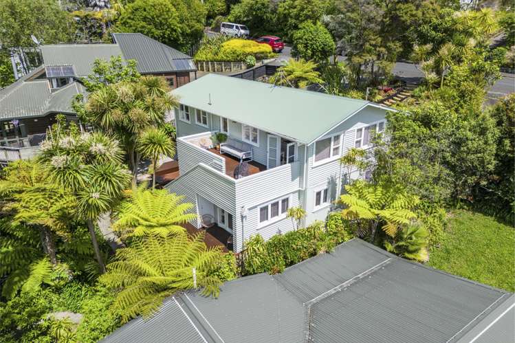 11 Fairmount Road, Titirangi_0