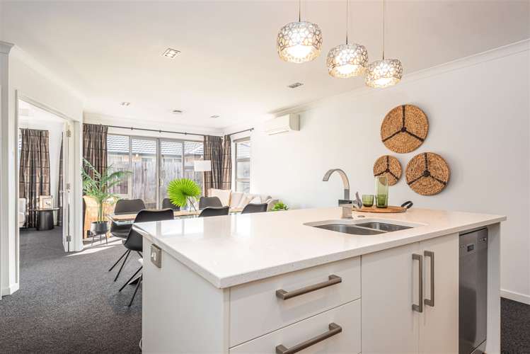 51 Mariposa Crescent Aidanfield_8