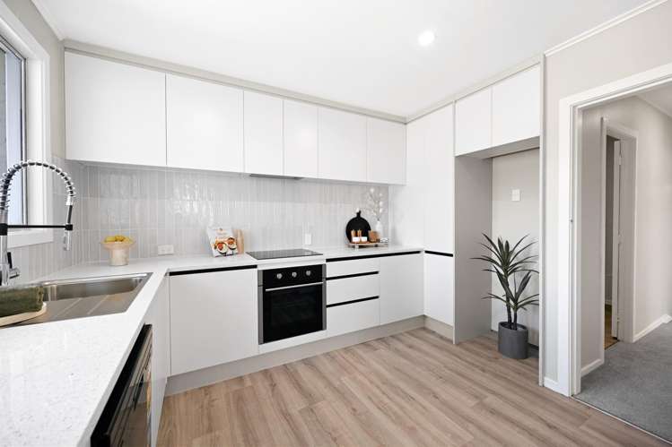 17 Ridgeway Place Glenview_6