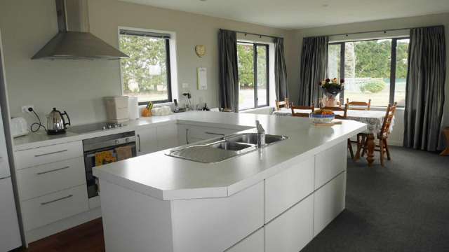 777 Halkett Road West Melton_2