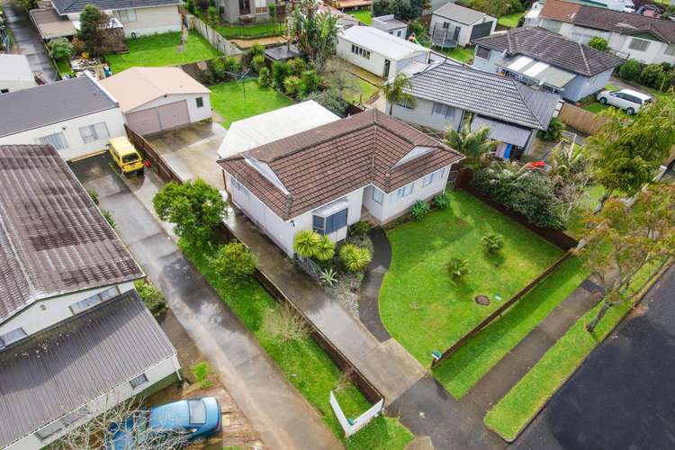 8 Adel Place Manurewa_6