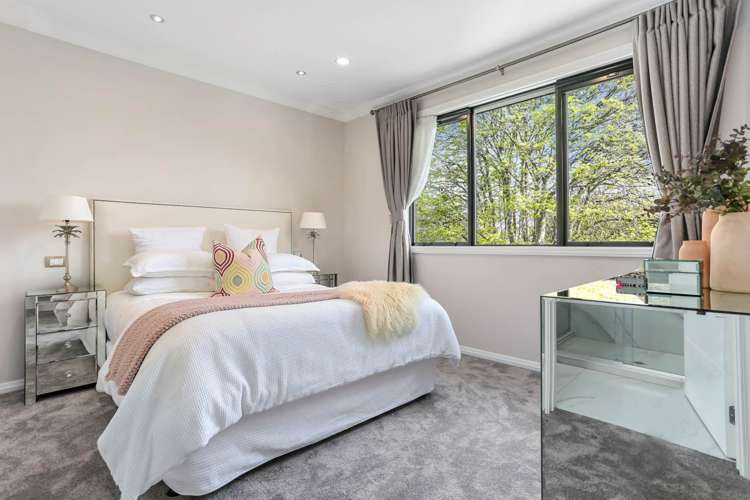 92 The Drive Epsom_29