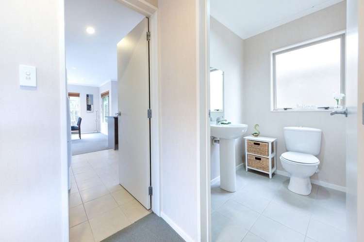 4 Dapple Place Flat Bush_16