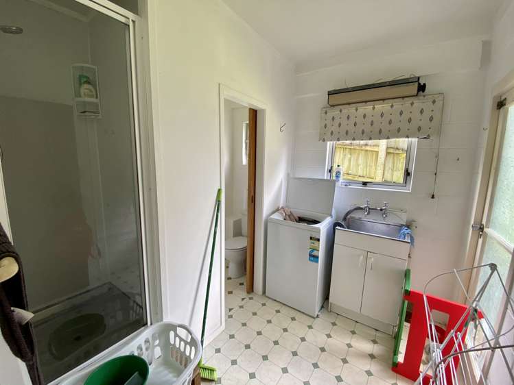 27 Amorino Drive Red Beach_11