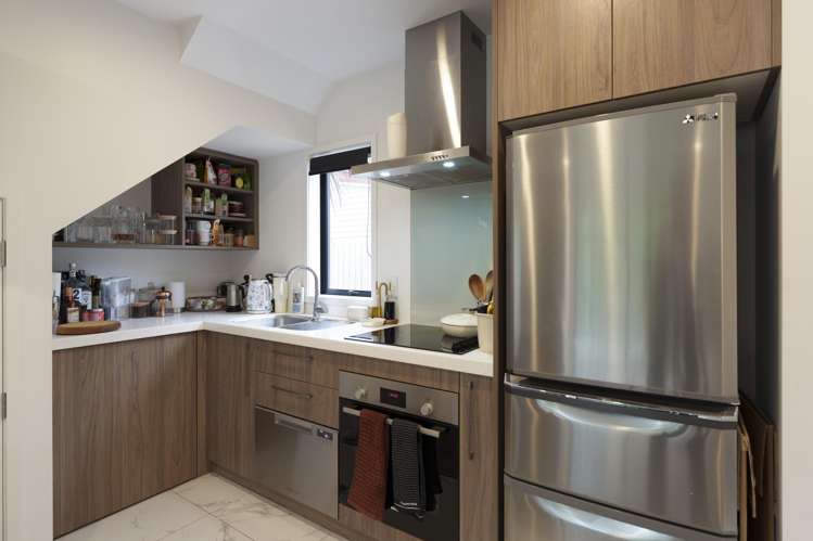 6/269 Barbadoes Street_4