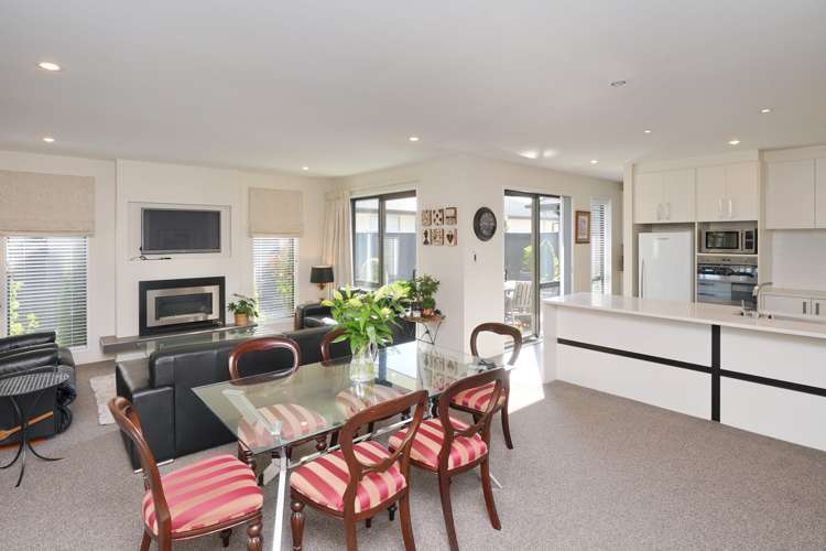 52 Faulks Drive Lincoln_6