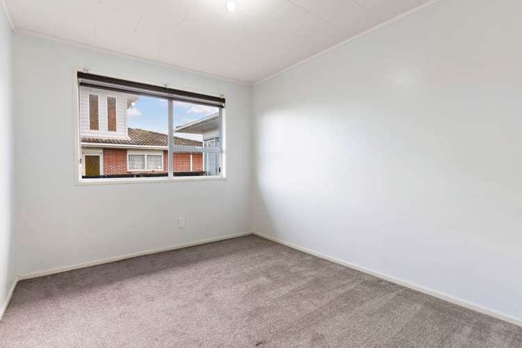 169 Mahia Road Wattle Downs_15