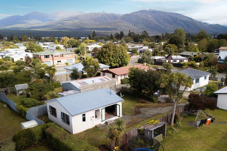 16B Sutherland Street Te Anau_17