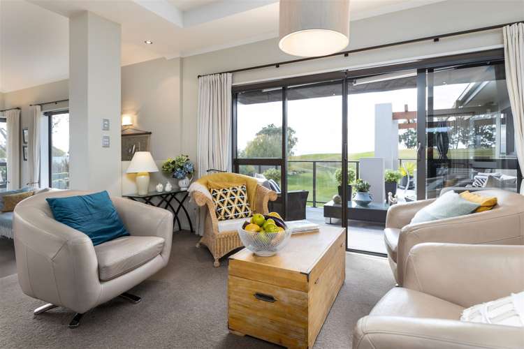 15 Pine Hill Rise Fairhall_15