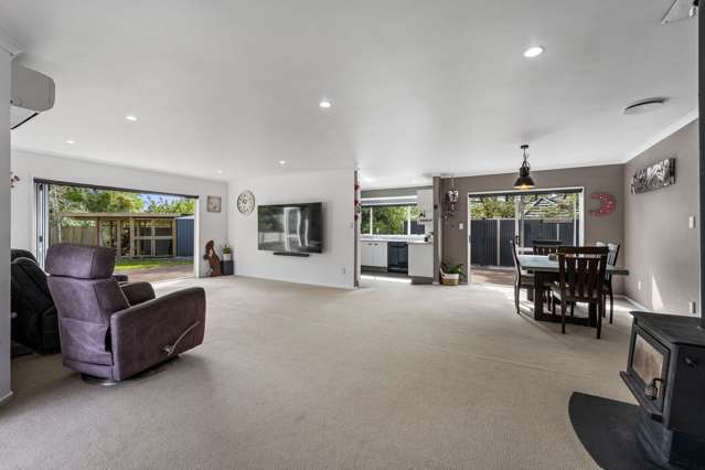 15 Robinson Terrace Rangatira Park_3