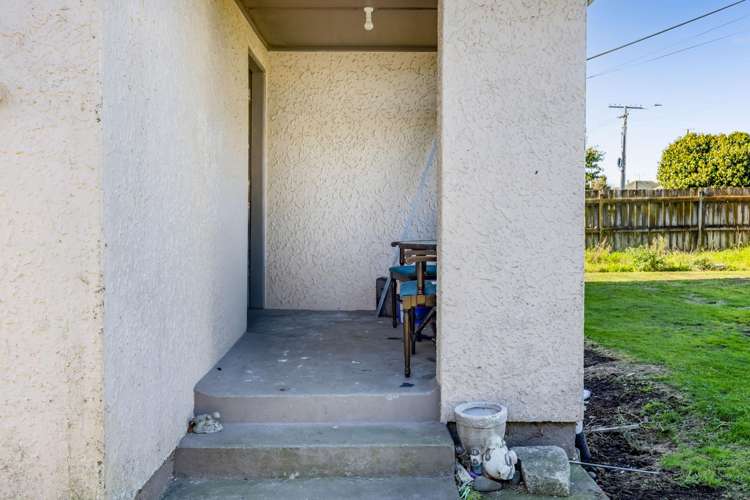 10 Acourt Street Hawera_14