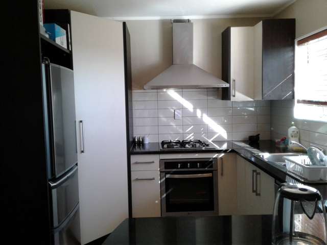 2/8 Chalmers Street Avondale_3