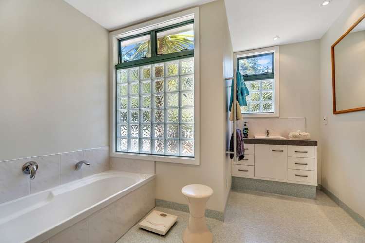 54 Hinemoa Terrace Tairua_14