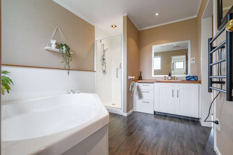 25 Marama Avenue South Otatara_15