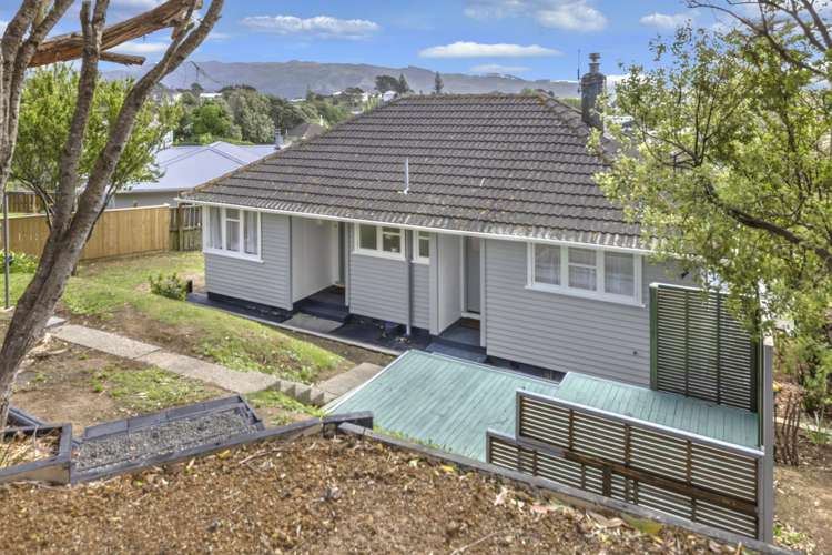 9 Hampshire Street Cannons Creek_13