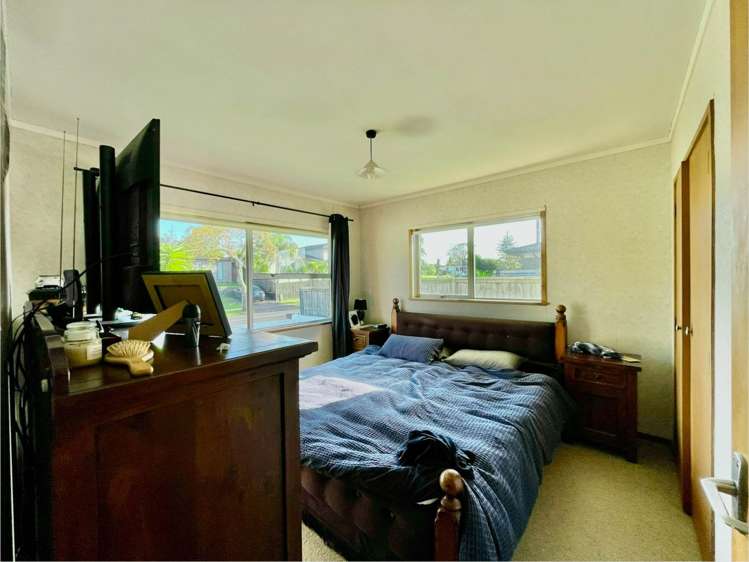 22 Fratley Avenue Farm Cove_12