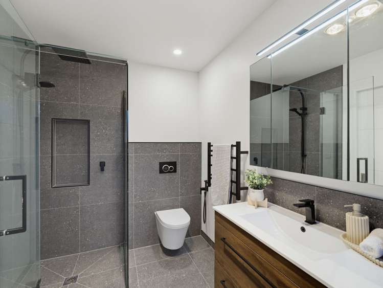 20 Petunia Drive Wigram_16