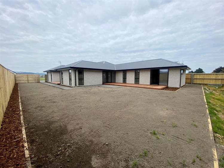 7 Benashet Drive Lincoln_19