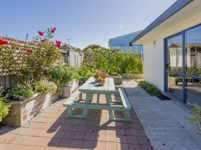 25 Scott Avenue Otaki Beach_2