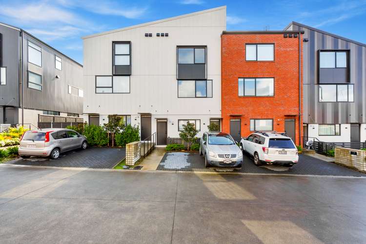 6/4 Matimati Place Hobsonville_25