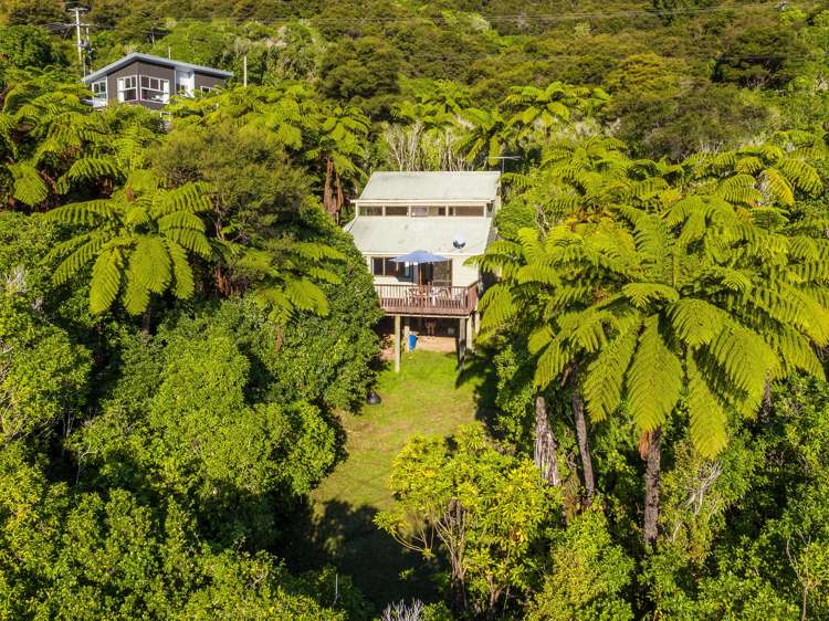 2483 Kenepuru Road Kenepuru Sound_2