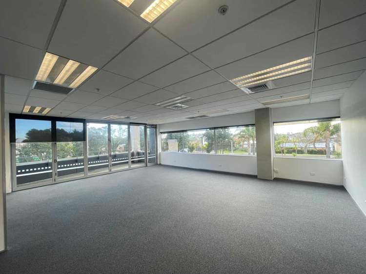 3.01/119 Apollo Drive Rosedale_2