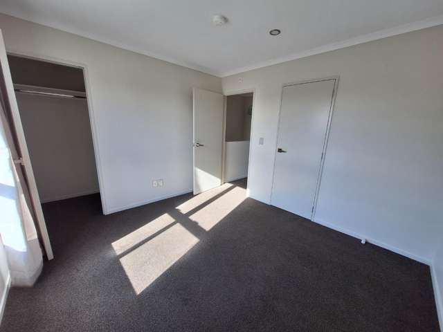 2/8 Kerrs Road 1832_4