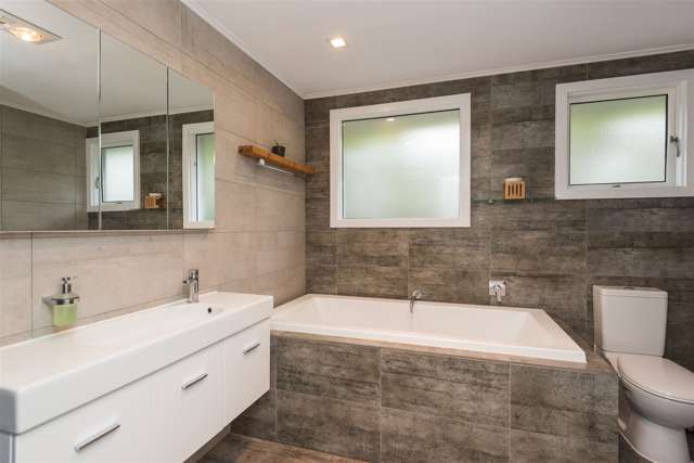 8 Otaki Place North New Brighton_2