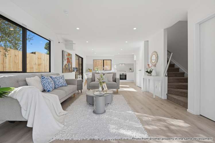 4/3 Gill Avenue Te Atatu Peninsula_6