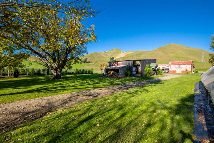 819 Eighty Eight Valley Road Wakefield_24