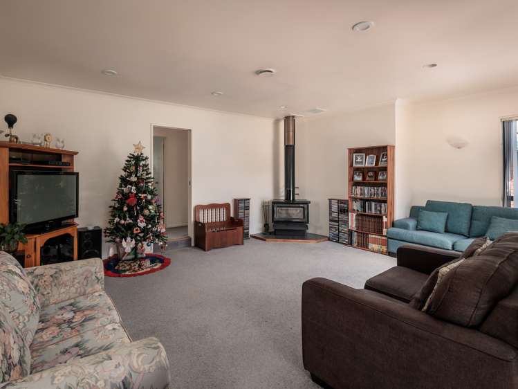 18 Jackson Road Hexton_6