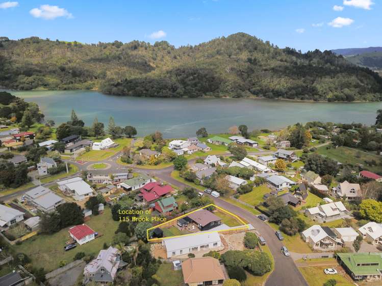 115 Brook Place Whangamata_18
