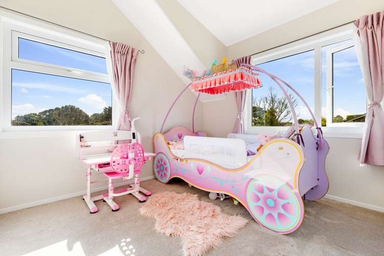 13 Kyle Road Greenhithe_14