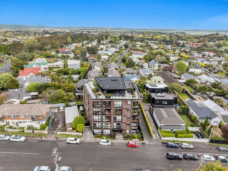 305/2 Finch Street Morningside_29