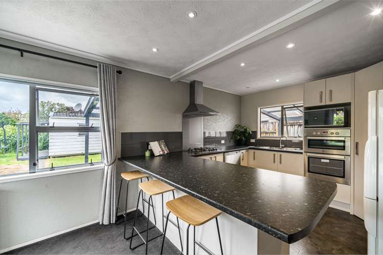 20a Rosier Road Glen Eden_6